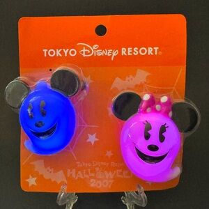 Tokyo Disney Resort Ghost Mickey & Minnie Light-Up Souvenir Badges Halloween 07
